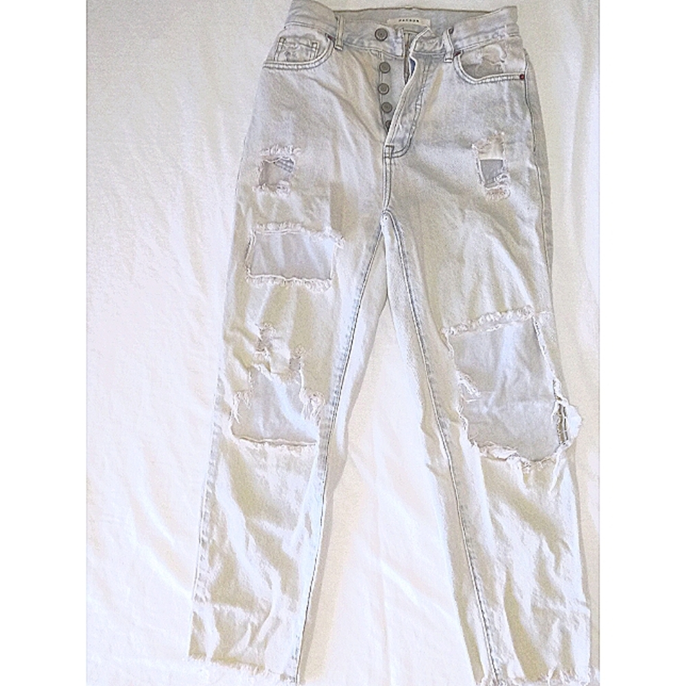 Light blue/off white Pacsun ripped mom jeans. Size 24